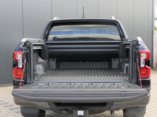 Ford Ranger Wildtrak Double Cab 2.3 PHEV | Power Rollertop | Trekhaak | Camera | 5-Persoons | Leder | Stoelve... ActivLease financial lease