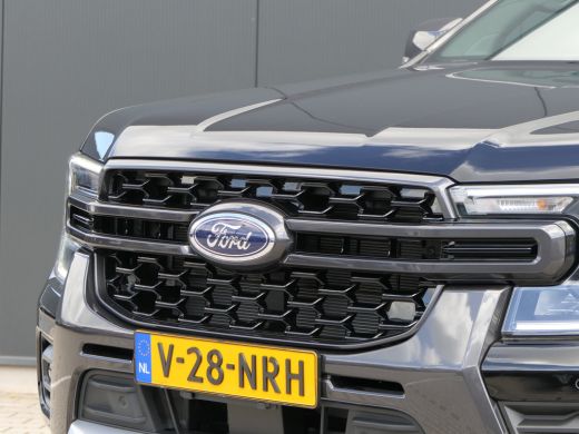 Ford Ranger Wildtrak Double Cab 2.3 PHEV | Power Rollertop | Trekhaak | Camera | 5-Persoons | Leder | Stoelve... ActivLease financial lease