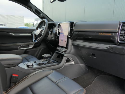 Ford Ranger Wildtrak Double Cab 2.3 PHEV | Power Rollertop | Trekhaak | Camera | 5-Persoons | Leder | Stoelve... ActivLease financial lease
