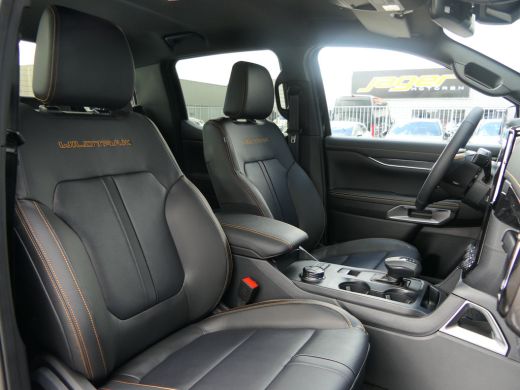Ford Ranger Wildtrak Double Cab 2.3 PHEV | Power Rollertop | Trekhaak | Camera | 5-Persoons | Leder | Stoelve... ActivLease financial lease