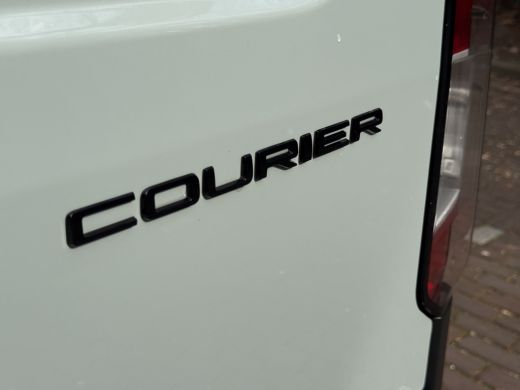 Ford Transit Courier 1.0 EcoBoost 100pk Trend 100pk | PDC | Imperiaal | Laadvloer + betimmering | ActivLease financial lease