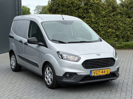 Ford Transit Courier 1.5 TDCI / 1e EIGENAAR / 23.338 KM!! / AIRCO / PDC / NAVI / DAB ActivLease financial lease
