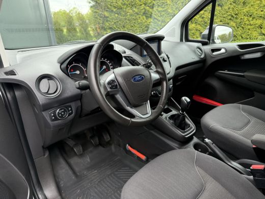 Ford Transit Courier 1.5 TDCI / 1e EIGENAAR / 23.338 KM!! / AIRCO / PDC / NAVI / DAB ActivLease financial lease