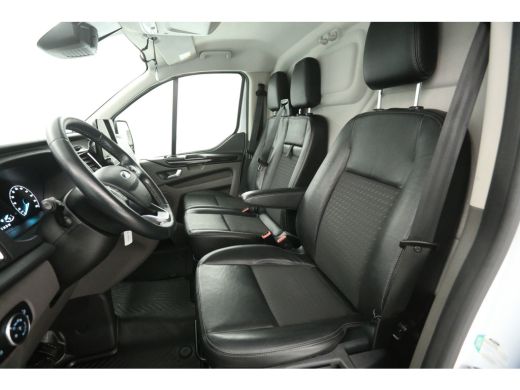 Ford Transit Custom 2.0 TDCI L1H1 Sport 185PK | Aut. | Airco | Camera | Cruise | 3 Zits | Carplay | 2xSchuifdeur ActivLease financial lease