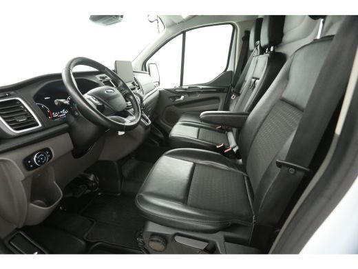 Ford Transit Custom 2.0 TDCI L1H1 Sport 185PK | Aut. | Airco | Camera | Cruise | 3 Zits | Carplay | 2xSchuifdeur ActivLease financial lease