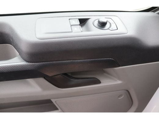 Ford Transit Custom 300 2.0 TDCI L2H1 Trend | CarPlay/Android Auto | Laadruimte Pakket | Cruise Control | Parkeersens... ActivLease financial lease