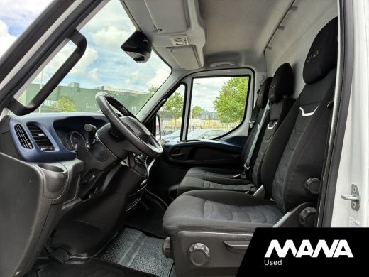 Iveco Daily 35S18 180pk 3.0L L2LH2 Hi-Matic Automaat Imperiaal Trekhaak Cruise Camera Climate Control ActivLease financial lease