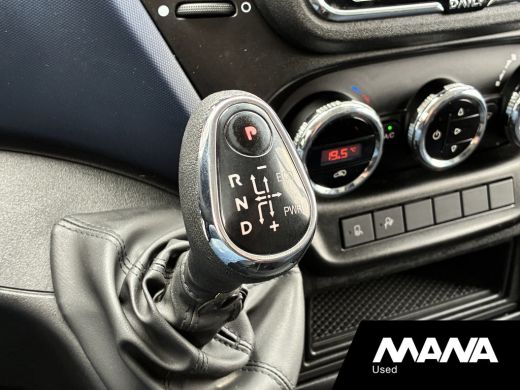 Iveco Daily 35S18 180pk 3.0L L2LH2 Hi-Matic Automaat Imperiaal Trekhaak Cruise Camera Climate Control ActivLease financial lease