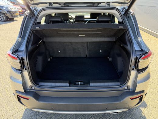 Jeep Avenger 100pk Altitude (Camera - Keyless Entry - Adaptieve Cruise Controle - Elektrische Klep - JBL - LED... ActivLease financial lease