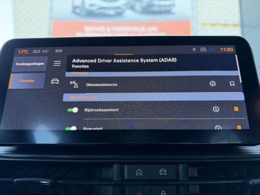 Jeep Avenger 100pk Altitude (Camera - Keyless Entry - Adaptieve Cruise Controle - Elektrische Klep - JBL - LED... ActivLease financial lease