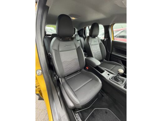 Jeep Avenger 100pk Altitude (Elektrische Klep - JBL - Keyless Entry - Adaptieve Cruise Controle - LED - 17"inc... ActivLease financial lease
