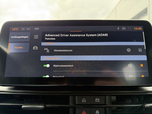 Jeep Avenger 100pk Altitude (Elektrische Klep - JBL - Keyless Entry - Adaptieve Cruise Controle - LED - 17"inc... ActivLease financial lease
