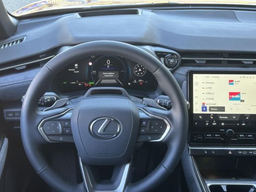 Lexus LBX 1.5 Hybrid Cool Advanced ActivLease financial lease