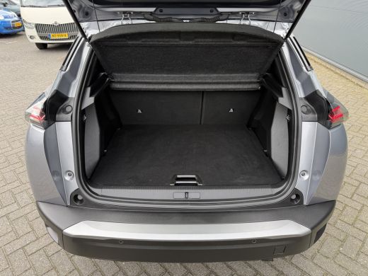 Peugeot 2008 100pk Allure Pack (360gr Camera - Keyless Entry - Adaptieve Cruise Controle - LED - Parkeersensor... ActivLease financial lease