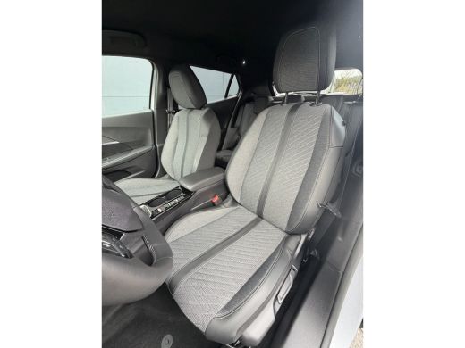 Peugeot 2008 100pk Allure Pack (360gr Camera - Keyless Entry - Adaptieve Cruise Controle - LED - Parkeersensor... ActivLease financial lease