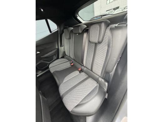 Peugeot 2008 100pk Allure Pack (360gr Camera - Keyless Entry - Adaptieve Cruise Controle - LED - Parkeersensor... ActivLease financial lease