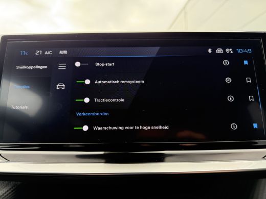 Peugeot 2008 100pk Allure Pack (360gr Camera - Keyless Entry - Adaptieve Cruise Controle - LED - Parkeersensor... ActivLease financial lease