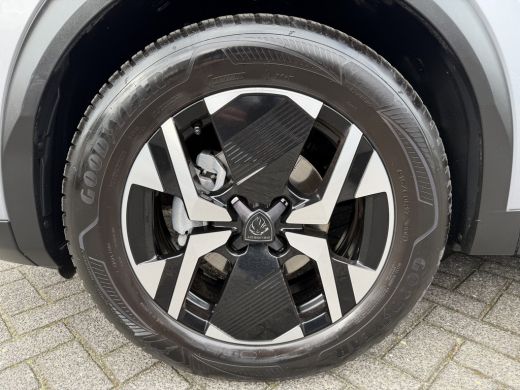 Peugeot 2008 100pk Allure Pack (360gr Camera - Keyless Entry - Adaptieve Cruise Controle - LED - Parkeersensor... ActivLease financial lease