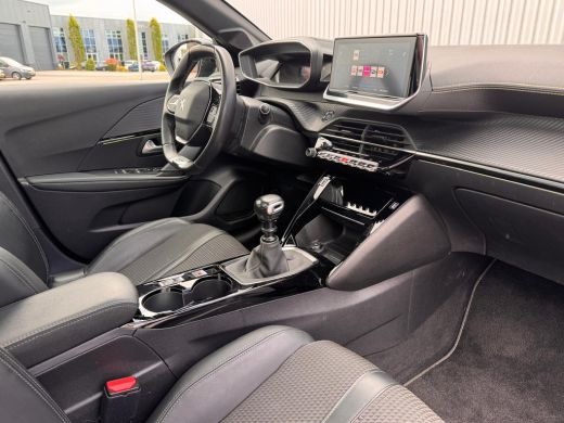 Peugeot 208 1.2 100PK GT-Line | Panoramadak | Navigatie | Sfeerverlichting | Apple Carplay / Android Auto | C... ActivLease financial lease