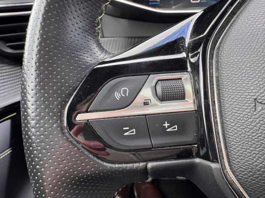 Peugeot 208 1.2 100PK GT-Line | Panoramadak | Navigatie | Sfeerverlichting | Apple Carplay / Android Auto | C... ActivLease financial lease