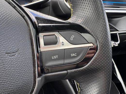 Peugeot 208 1.2 100PK GT-Line | Panoramadak | Navigatie | Sfeerverlichting | Apple Carplay / Android Auto | C... ActivLease financial lease