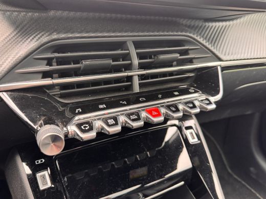 Peugeot 208 1.2 100PK GT-Line | Panoramadak | Navigatie | Sfeerverlichting | Apple Carplay / Android Auto | C... ActivLease financial lease