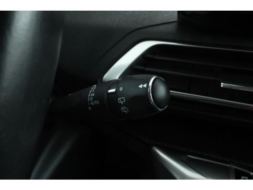Peugeot 5008 1.5 BlueHDI Allure Pack Business 7 Persoons, Navigatie, Climate, trekhaak, ActivLease financial lease