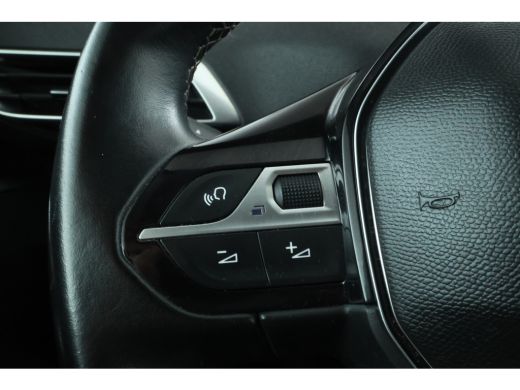 Peugeot 5008 1.5 BlueHDI Allure Pack Business 7 Persoons, Navigatie, Climate, trekhaak, ActivLease financial lease