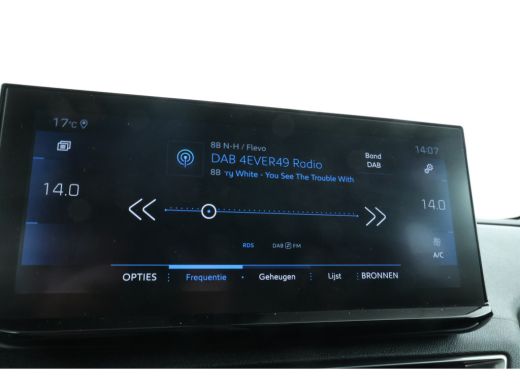 Peugeot 5008 1.5 BlueHDI Allure Pack Business 7 Persoons, Navigatie, Climate, trekhaak, ActivLease financial lease