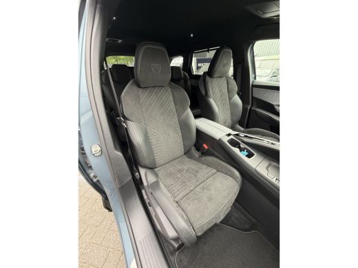 Peugeot 5008 225pk Plug-in Hybrid GT (Elektrische Klep - AGR stoelen incl verwarming/massage/geheugen - Adapti... ActivLease financial lease