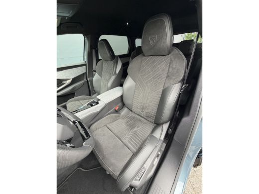 Peugeot 5008 225pk Plug-in Hybrid GT (Elektrische Klep - AGR stoelen incl verwarming/massage/geheugen - Adapti... ActivLease financial lease