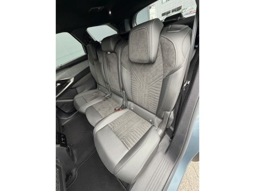 Peugeot 5008 225pk Plug-in Hybrid GT (Elektrische Klep - AGR stoelen incl verwarming/massage/geheugen - Adapti... ActivLease financial lease