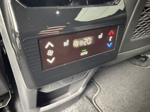 Peugeot 5008 225pk Plug-in Hybrid GT (Elektrische Klep - AGR stoelen incl verwarming/massage/geheugen - Adapti... ActivLease financial lease