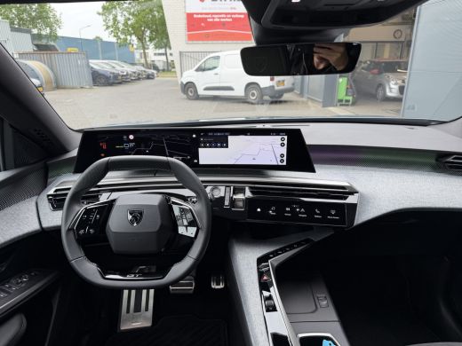 Peugeot 5008 225pk Plug-in Hybrid GT (Elektrische Klep - AGR stoelen incl verwarming/massage/geheugen - Adapti... ActivLease financial lease
