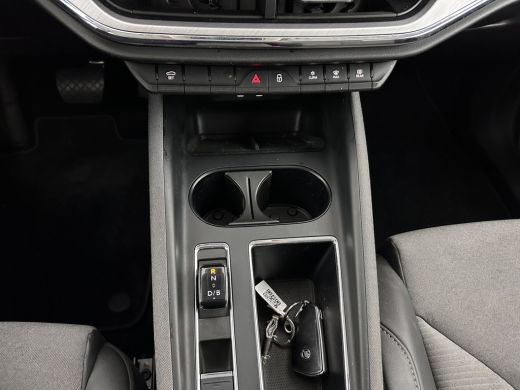 Skoda Enyaq iV 60 [ 3-Fase-11kW ] {SoH-88%} (INCL-BTW) *LEATHER-FABRIC | FULL-LED | DIGI-COCKPIT | CAMERA | KEYL... ActivLease financial lease
