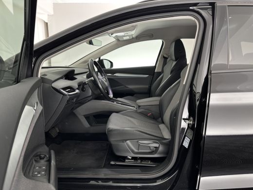 Skoda Enyaq iV 60 [ 3-Fase-11kW ] {SoH-88%} (INCL-BTW) *LEATHER-FABRIC | FULL-LED | DIGI-COCKPIT | CAMERA | KEYL... ActivLease financial lease