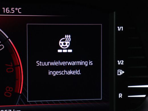 Skoda Superb 1.4 TSI iV Sportline | Stoelverwarming | Alcantara | Adaptive cruise | Camera | Carplay | Matrix ... ActivLease financial lease
