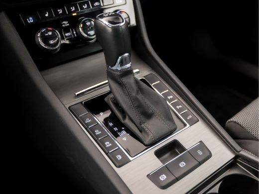 Skoda Superb Combi 1.4 TSI iV Business Sport 218Pk Automaat (VIRTUAL COCKPIT, APPLE CARPLAY, GROOT NAVI, MEMOR... ActivLease financial lease