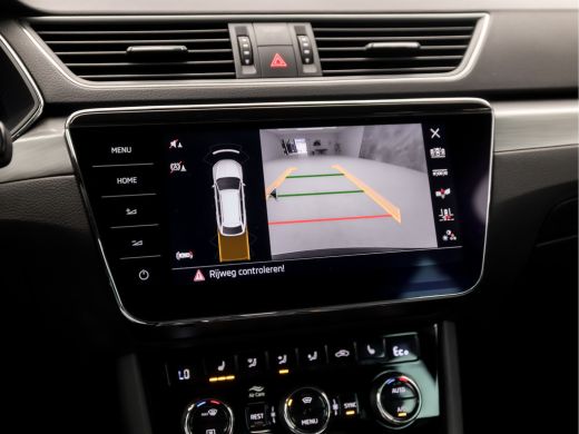 Skoda Superb Combi 1.4 TSI iV Business Sport 218Pk Automaat (VIRTUAL COCKPIT, APPLE CARPLAY, GROOT NAVI, MEMOR... ActivLease financial lease