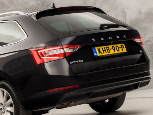 Skoda Superb Combi 1.4 TSI iV Business Sport 218Pk Automaat (VIRTUAL COCKPIT, APPLE CARPLAY, GROOT NAVI, MEMOR... ActivLease financial lease