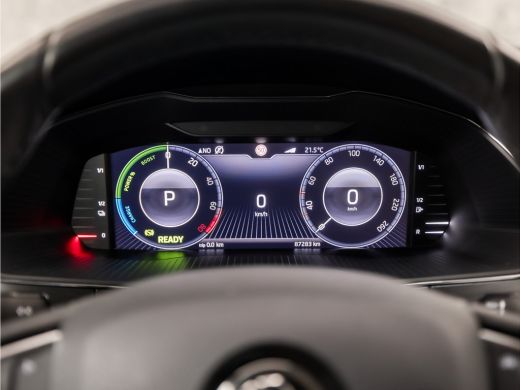 Skoda Superb Combi 1.4 TSI iV Business Sport 218Pk Automaat (VIRTUAL COCKPIT, APPLE CARPLAY, GROOT NAVI, MEMOR... ActivLease financial lease