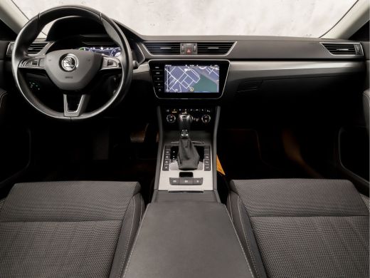 Skoda Superb Combi 1.4 TSI iV Business Sport 218Pk Automaat (VIRTUAL COCKPIT, APPLE CARPLAY, GROOT NAVI, MEMOR... ActivLease financial lease