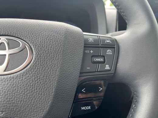 Toyota C-HR 2.0 Plug-in Hybrid 220 Premi&egrave;re Edition | All-in prijs | Automaat | Panoramadak | Adaptive cruise... ActivLease financial lease