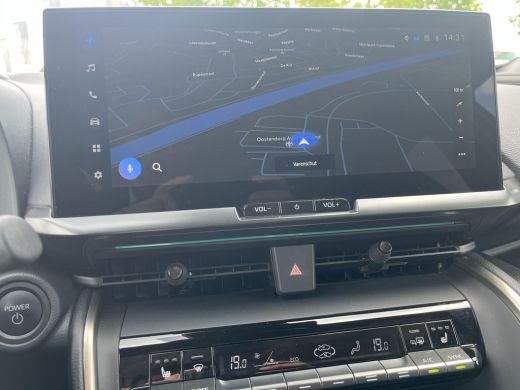 Toyota C-HR 2.0 Plug-in Hybrid 220 Premi&egrave;re Edition | All-in prijs | Automaat | Panoramadak | Adaptive cruise... ActivLease financial lease