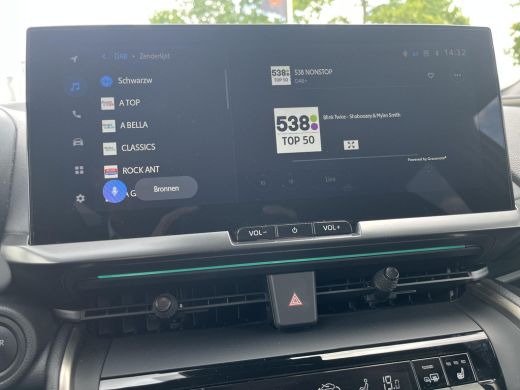 Toyota C-HR 2.0 Plug-in Hybrid 220 Premi&egrave;re Edition | All-in prijs | Automaat | Panoramadak | Adaptive cruise... ActivLease financial lease