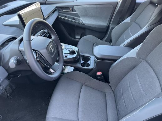 Toyota C-HR+ First Edition 77 kWh | Manhattan grey | Demonstratie auto | ActivLease financial lease