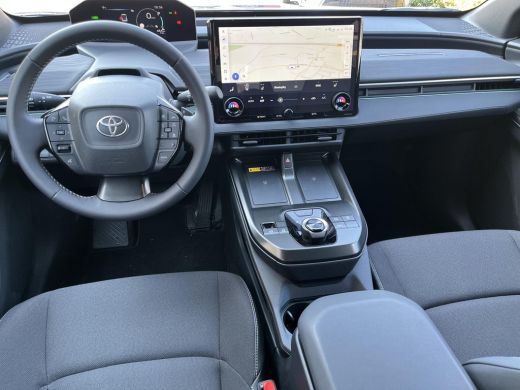 Toyota C-HR+ First Edition 77 kWh | Manhattan grey | Demonstratie auto | ActivLease financial lease