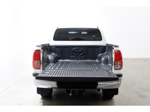 Toyota Hilux 2.4 D-4D-F 150pk E6 4WD 4x4 Double Cab Automaat 03-2020 ActivLease financial lease