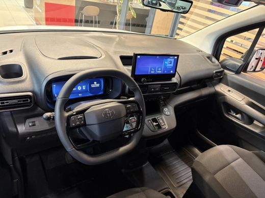 Toyota ProAce 10th Anniversary 50 kWh **NIEUWE BUS/ DIRECT LEVERBAAR** ActivLease financial lease