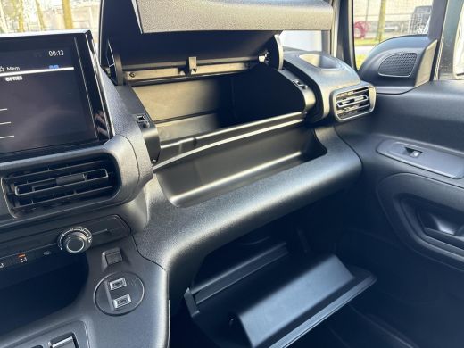 Toyota ProAce 10th Anniversary 50 kWh **NIEUWE BUS/ DIRECT LEVERBAAR** ActivLease financial lease